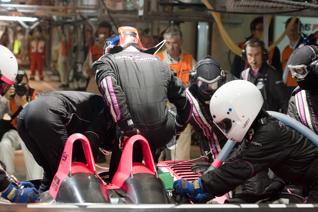 Oak Racing Driver Change - Chassis: 01-06  - 2009 24 Hours of Le Mans