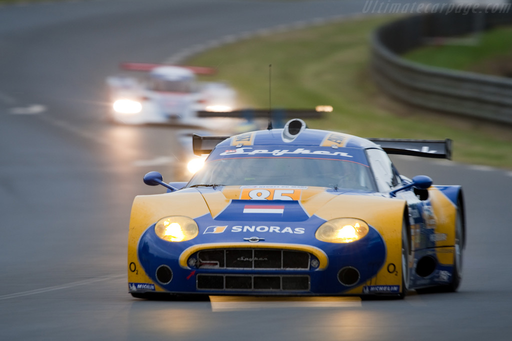 Spyker at the Porsche curves - Chassis: XL9AB01G37Z363190  - 2009 24 Hours of Le Mans