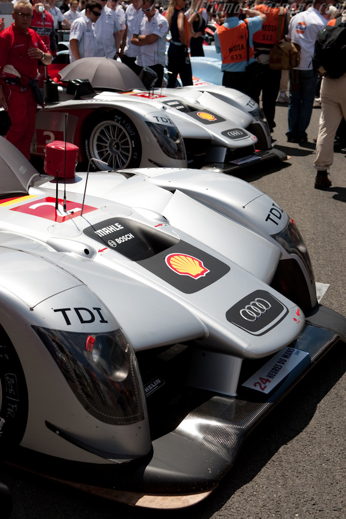 The #2 and #3 Audis - Chassis: 104  - 2009 24 Hours of Le Mans