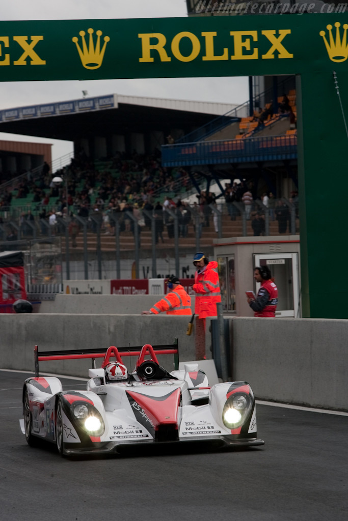 The new Rolex arch - Chassis: 9R6 708  - 2009 24 Hours of Le Mans