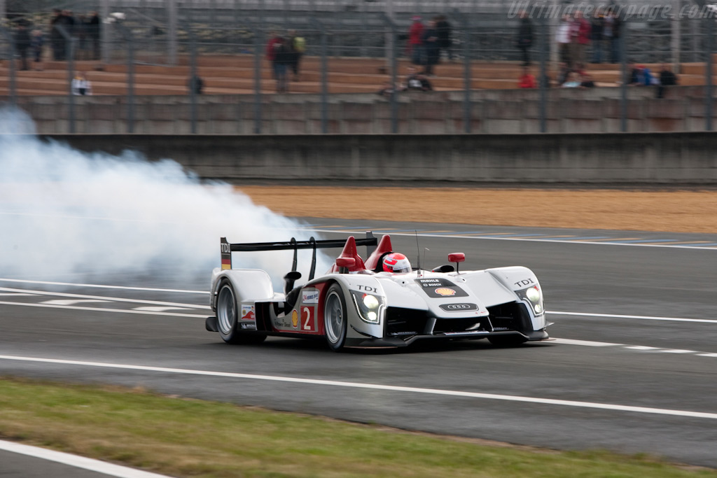 They topped it up with a little too much oil - Chassis: 104  - 2009 24 Hours of Le Mans