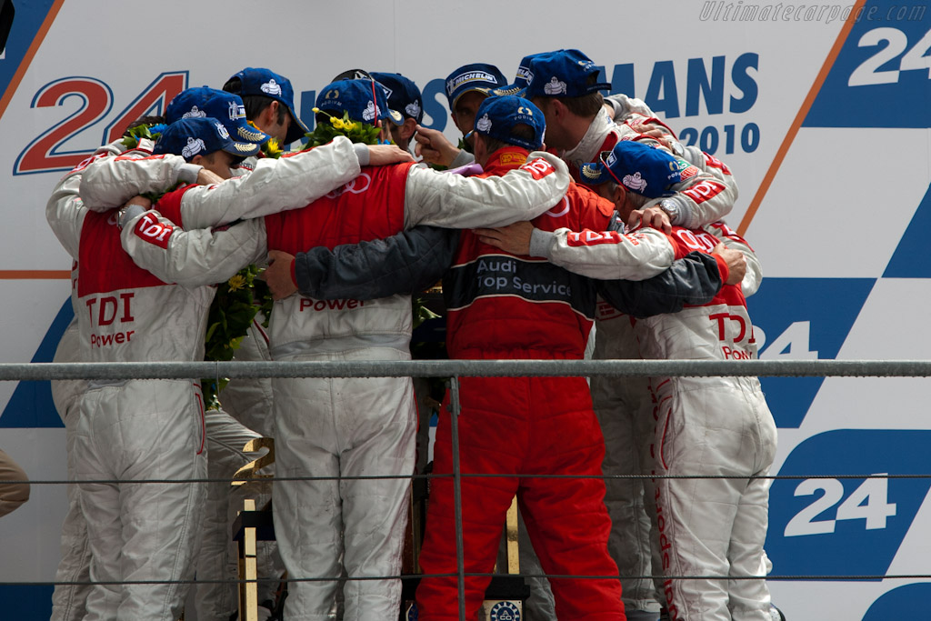 Audi Team   - 2010 24 Hours of Le Mans