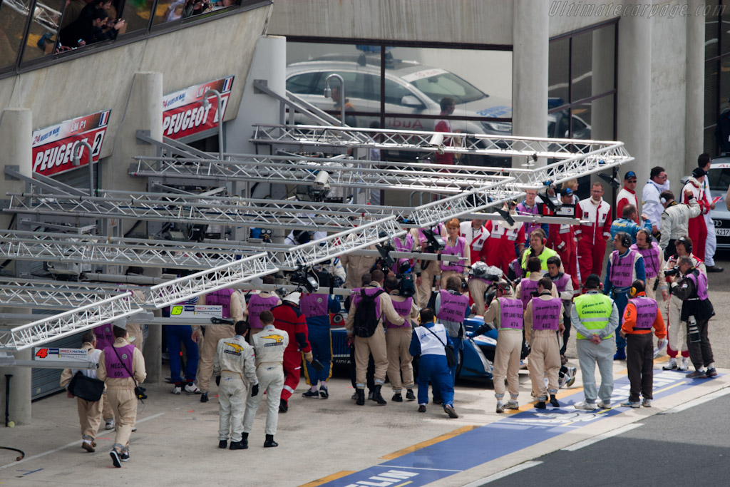 Final Peugeot retirement - Chassis: 908-09  - 2010 24 Hours of Le Mans