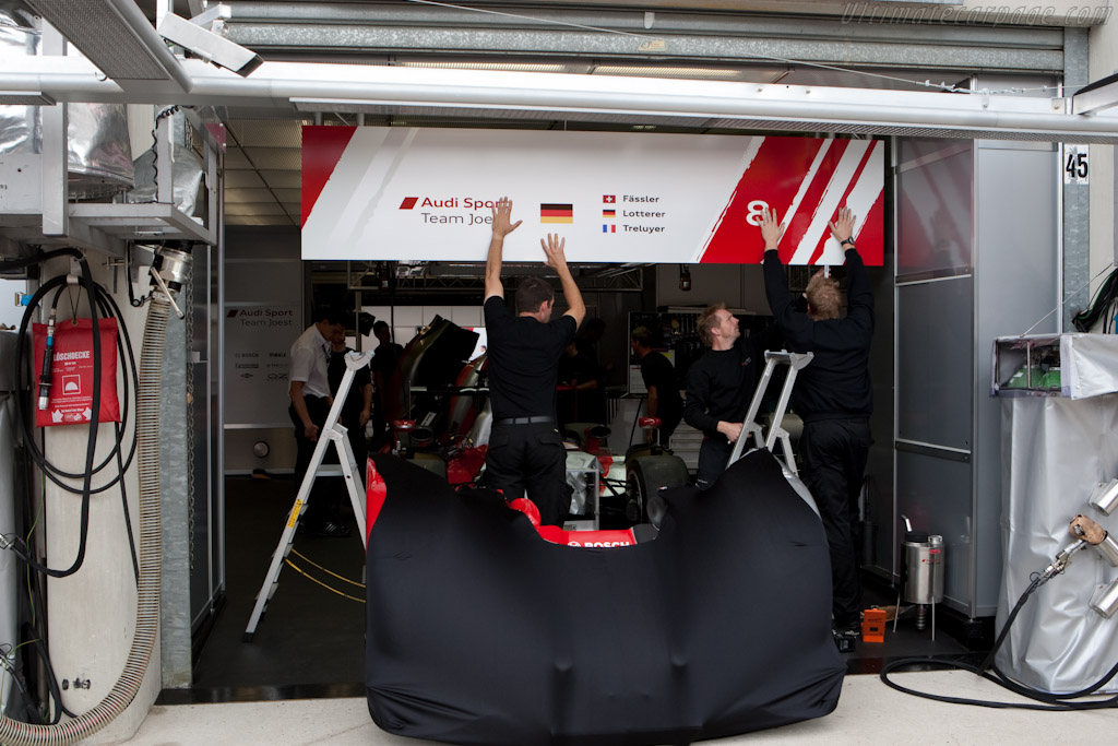 Final Preparations - Chassis: 203  - 2010 24 Hours of Le Mans