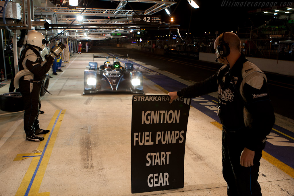Incoming   - 2010 24 Hours of Le Mans