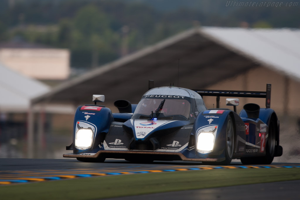 Last lap for #2 Peugeot - Chassis: 908-07  - 2010 24 Hours of Le Mans