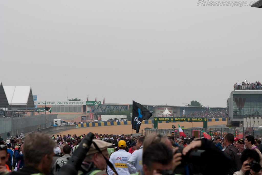Packed grid   - 2010 24 Hours of Le Mans