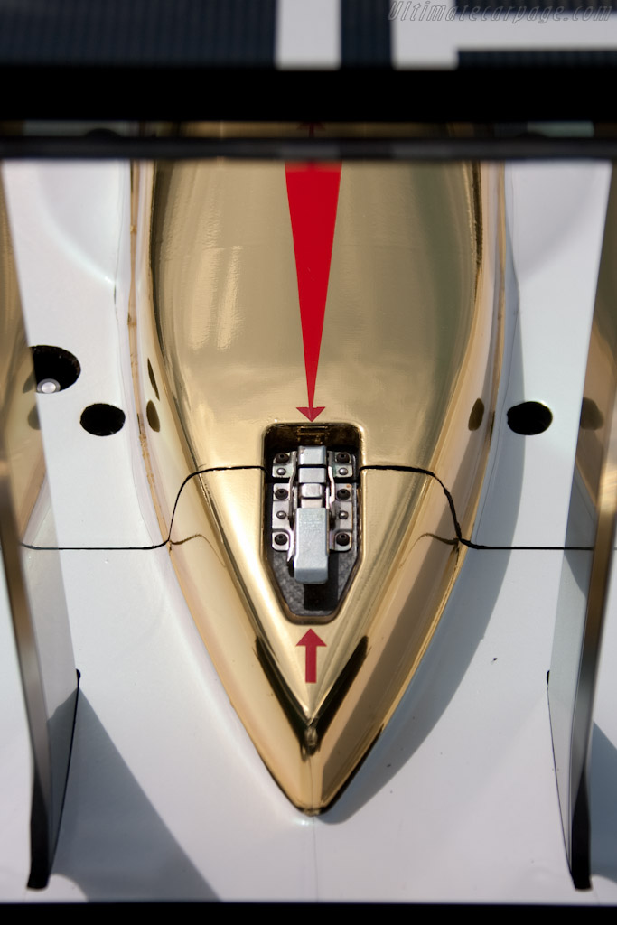 Rebellion Lola - Chassis: B1060-HU01  - 2010 24 Hours of Le Mans