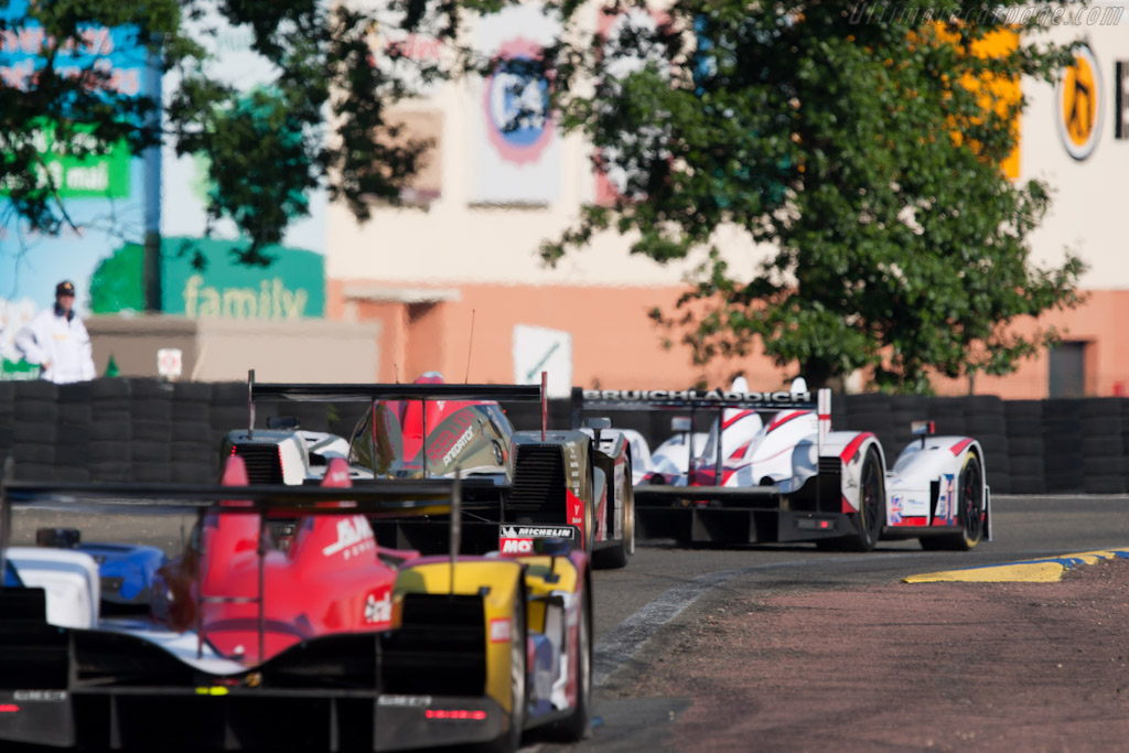 Rebellion Lola in the mix - Chassis: B1060-HU01  - 2010 24 Hours of Le Mans