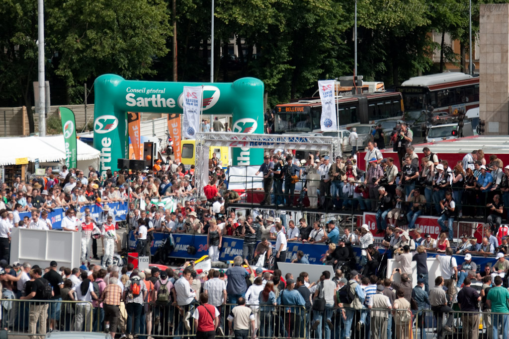 Scrutineering at Jacobins   - 2010 24 Hours of Le Mans