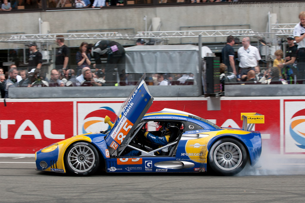 Spyker burn-out - Chassis: XL9AB01G37Z363190  - 2010 24 Hours of Le Mans
