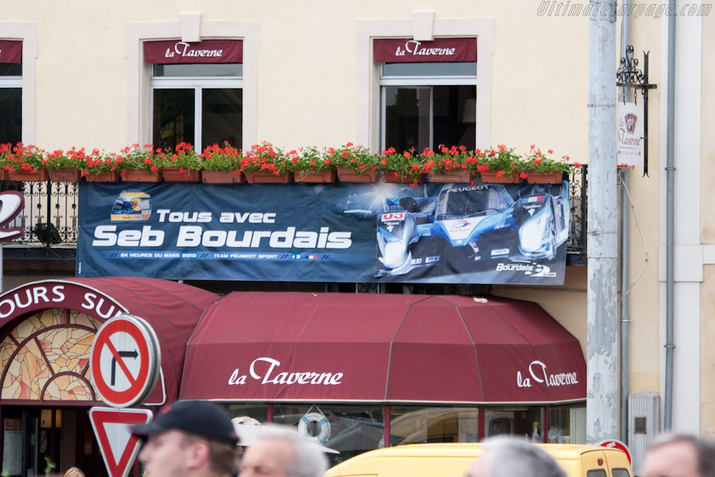 Support for Bourdais   - 2010 24 Hours of Le Mans