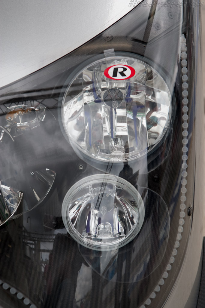 Tear-offs for the headlights   - 2010 24 Hours of Le Mans
