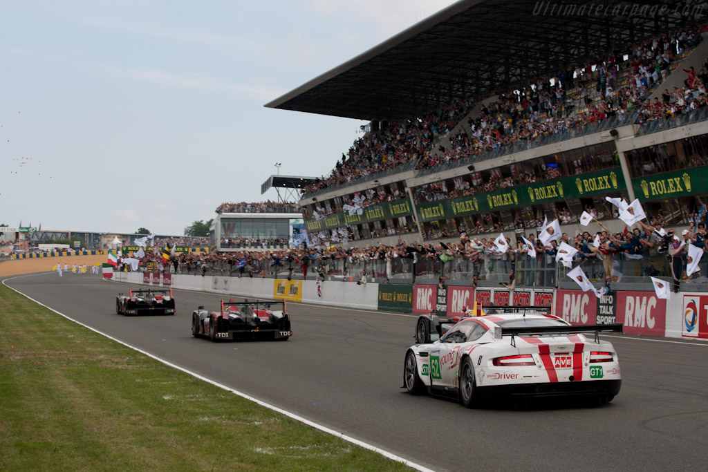 The Finish - Chassis: DBR9/106  - 2010 24 Hours of Le Mans