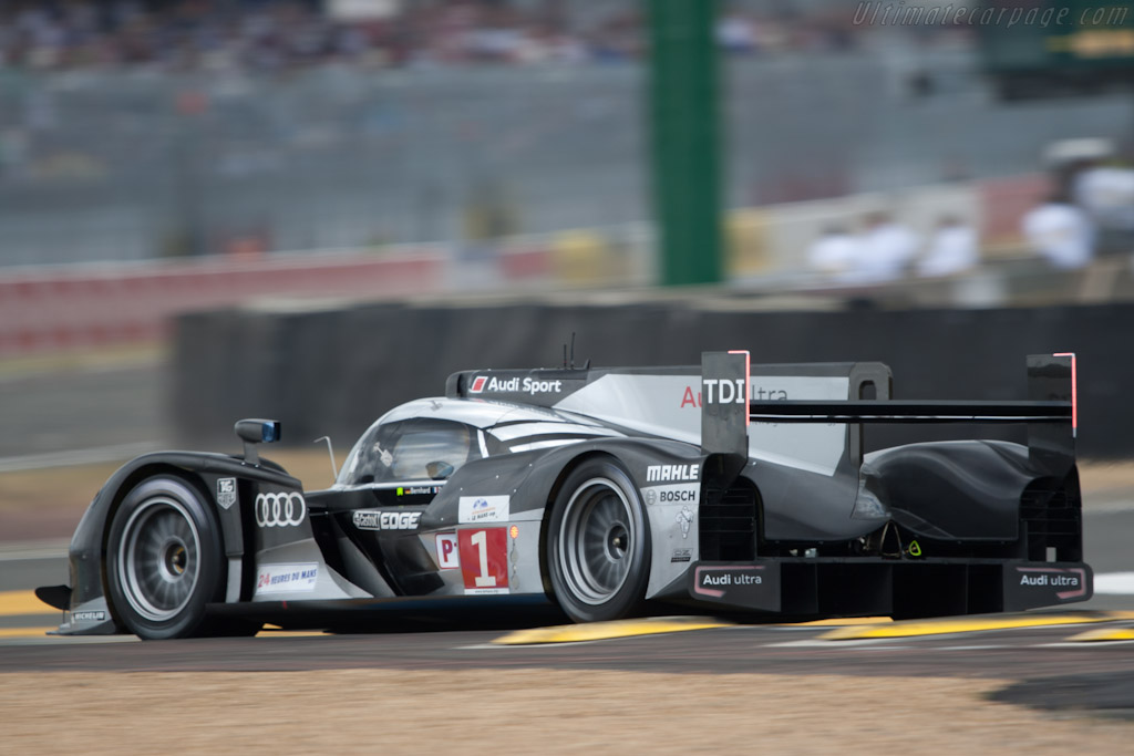 Audi R18 - Chassis: 104  - 2011 24 Hours of Le Mans