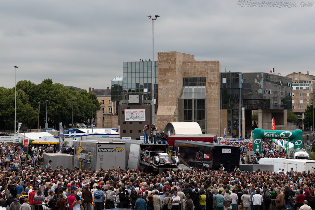 Audi has arrived - Chassis: 104  - 2011 24 Hours of Le Mans