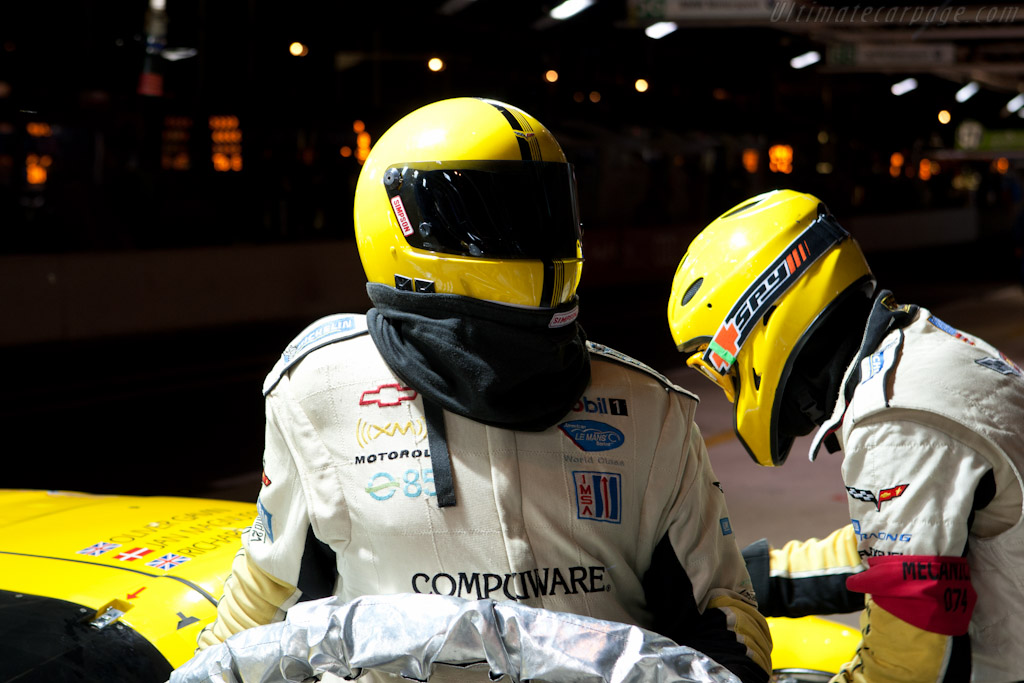 Corvette refueler   - 2011 24 Hours of Le Mans
