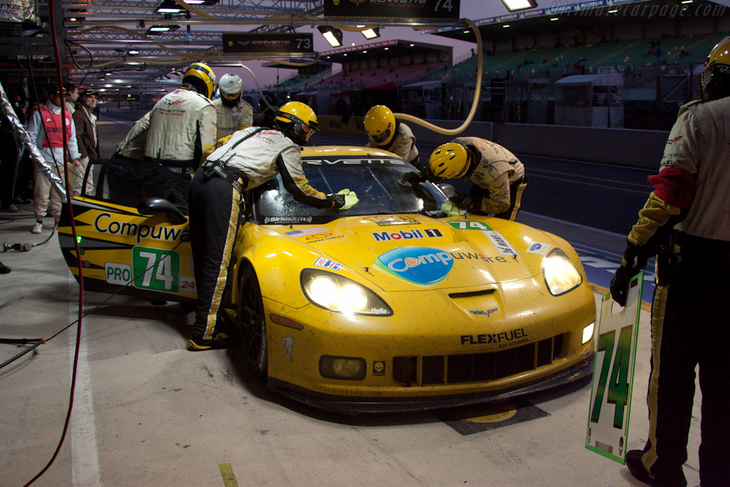 Corvette stop - Chassis: C6GT-004  - 2011 24 Hours of Le Mans