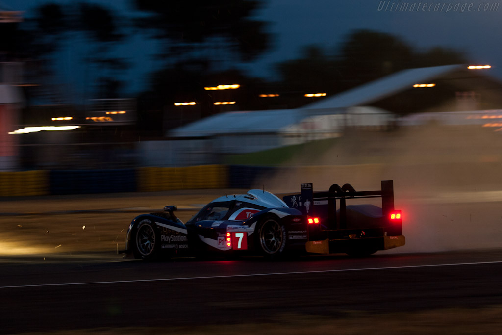 Peugeot 908 - Chassis: 908-04  - 2011 24 Hours of Le Mans