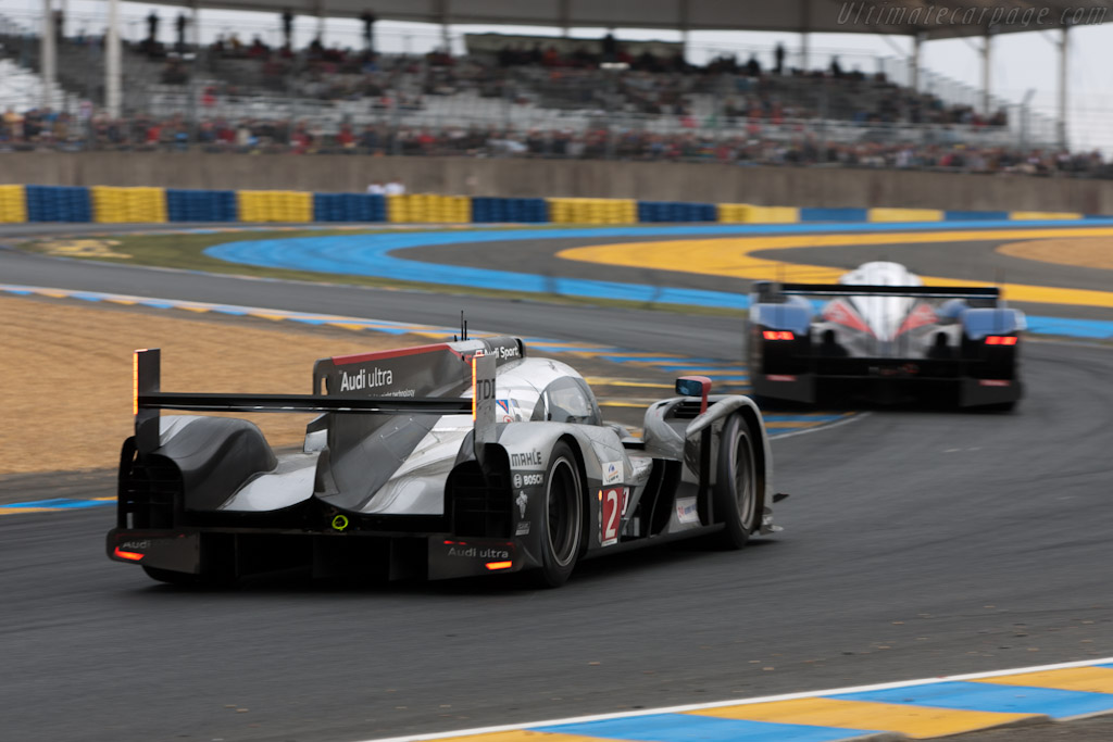 Still nose to tail - Chassis: 106  - 2011 24 Hours of Le Mans