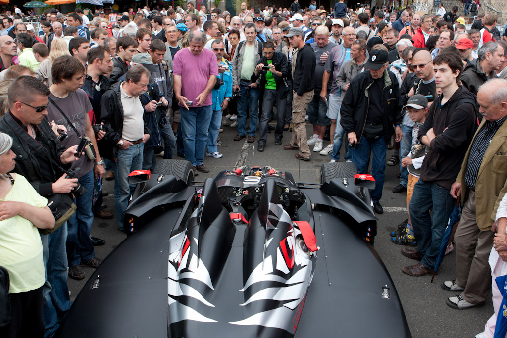 Strong crowd   - 2011 24 Hours of Le Mans