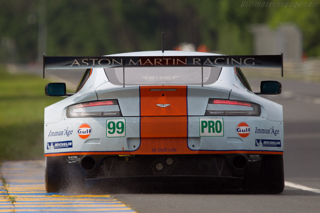 Aston Martin V8 Vantage GTE - Chassis: GTE-005  - 2013 24 Hours of Le Mans