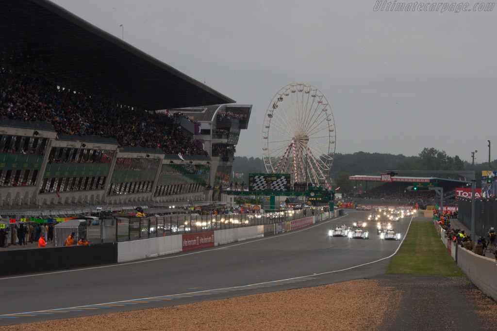 Off they go   - 2013 24 Hours of Le Mans