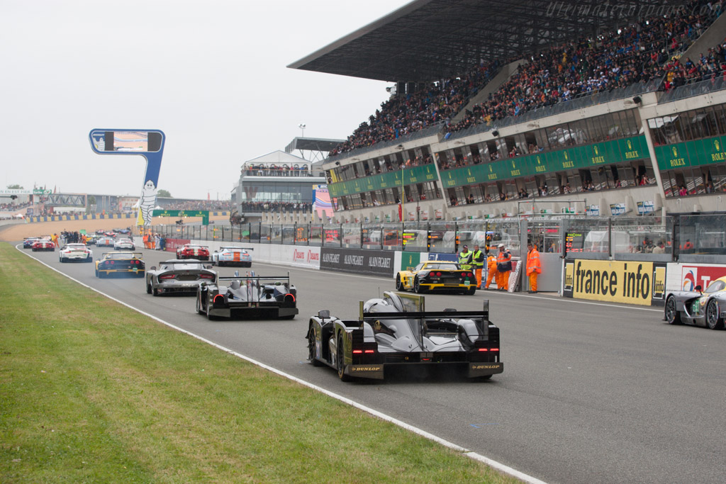 Off they go   - 2013 24 Hours of Le Mans