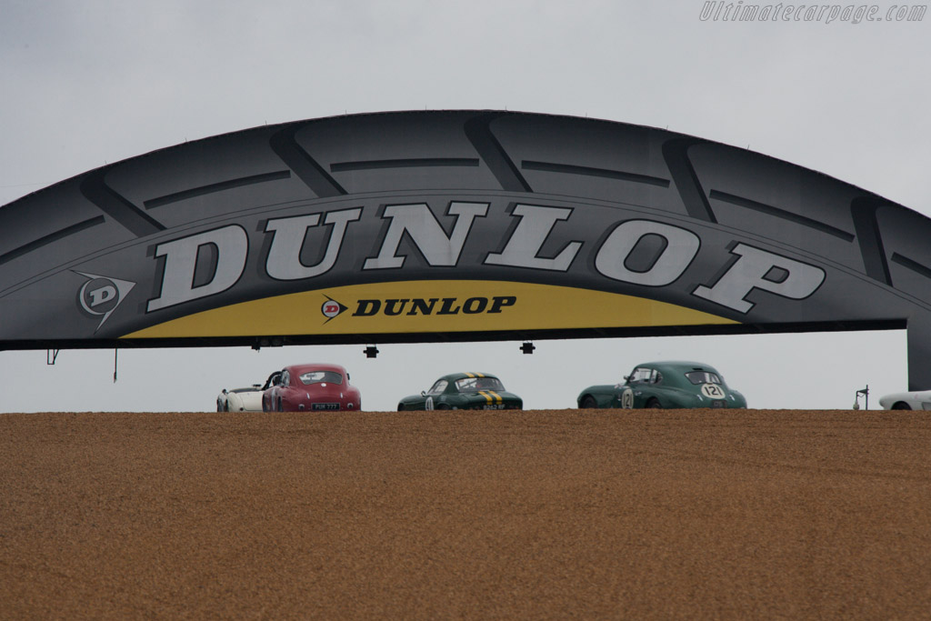 Off they go   - 2013 24 Hours of Le Mans