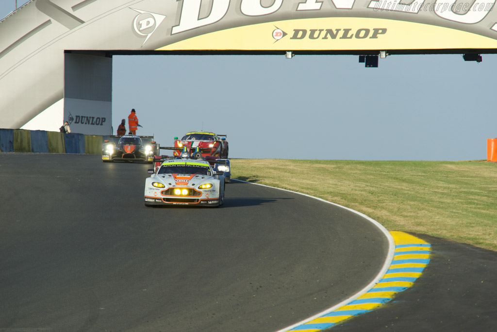 Aston Martin V8 Vantage GTE - Chassis: GTE-002  - 2014 24 Hours of Le Mans