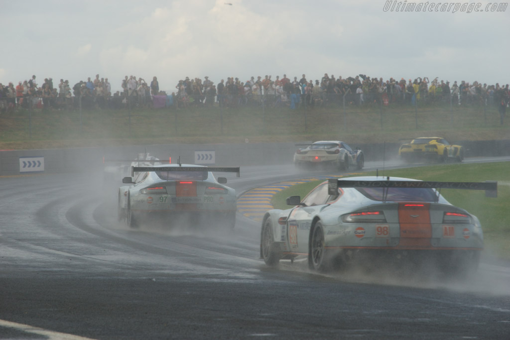 Aston Martin V8 Vantage GTE - Chassis: GTE-002  - 2014 24 Hours of Le Mans