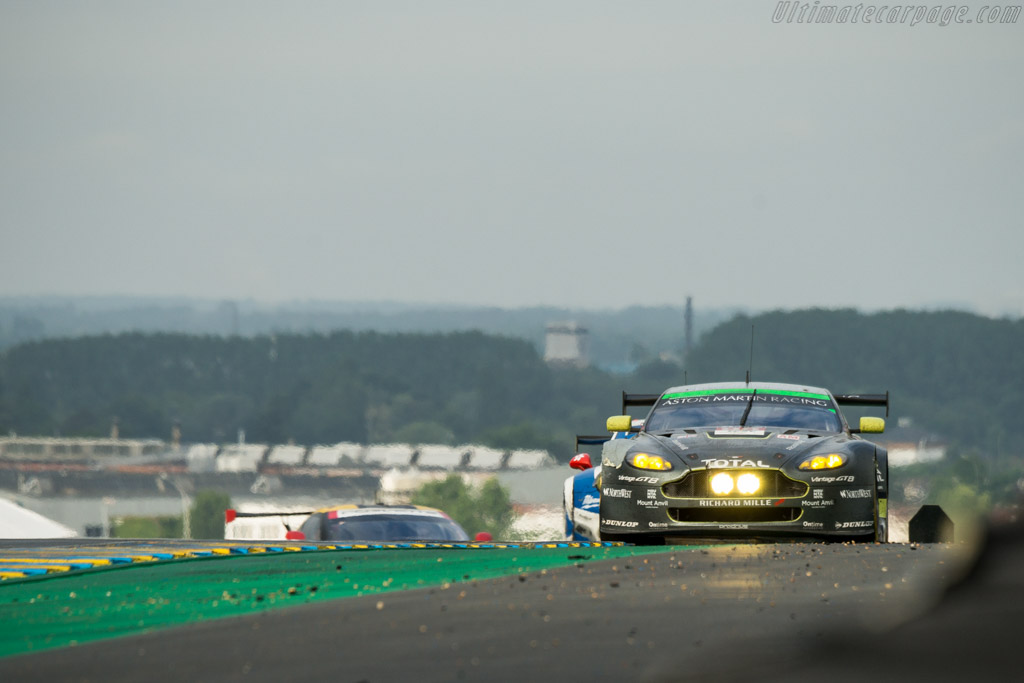 Aston Martin V8 Vantage GTE - Chassis: GTE-003 - Entrant: Aston Martin Racing - Driver: Paul Dalla Lana / Pedro Lamy / Mathias Lauda - 2016 24 Hours of Le Mans