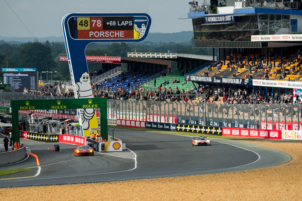 Ferrari 488 GTE  - Entrant: Risi Competizione - Driver: Giancarlo Fisichella / Toni Villander / Matteo Malucelli - 2016 24 Hours of Le Mans