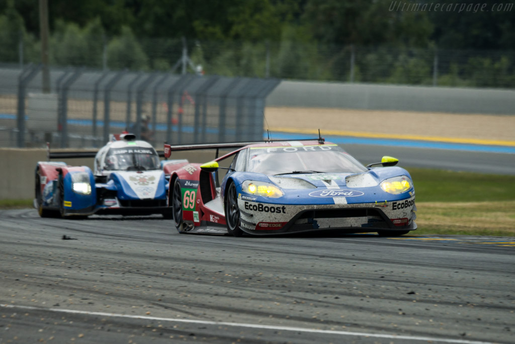Ford GT  - Entrant: Ford Chip Ganassi Team USA - Driver: Richard Westbrook / Ryan Briscoe / Scott Dixon - 2016 24 Hours of Le Mans