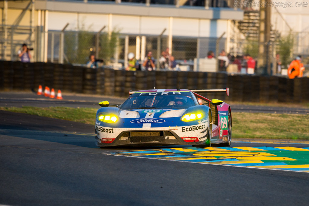 Ford GT  - Entrant: Ford Chip Ganassi Team USA - Driver: Richard Westbrook / Ryan Briscoe / Scott Dixon - 2016 24 Hours of Le Mans