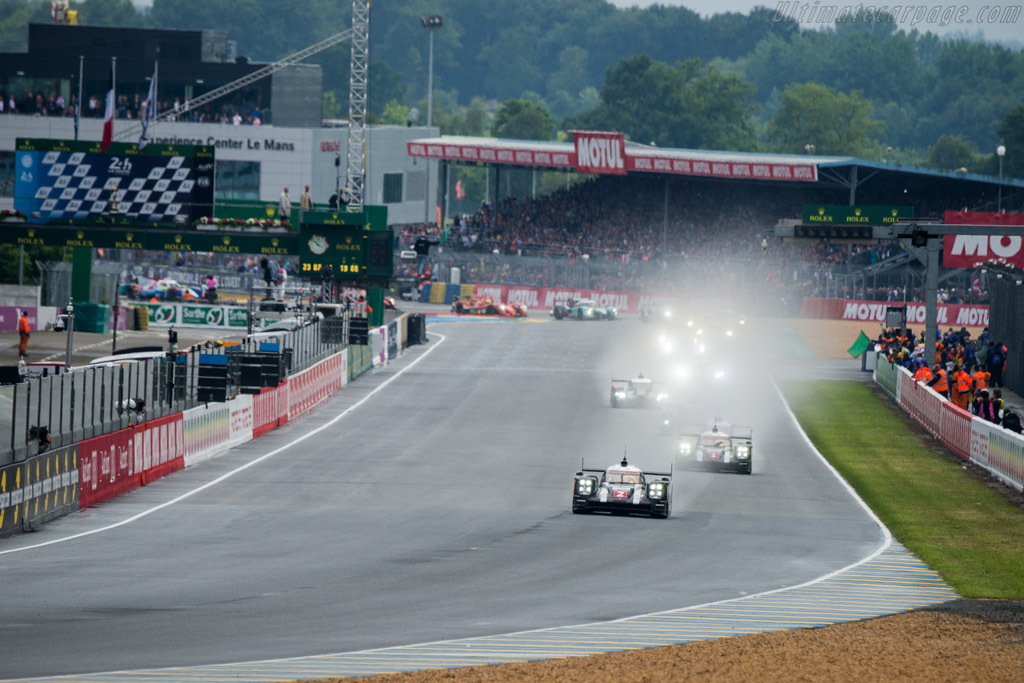 Porsche 919 Hybrid - Chassis: 1602 - Entrant: Porsche Team - Driver: Romain Dumas / Neel Jani / Marc Lieb - 2016 24 Hours of Le Mans