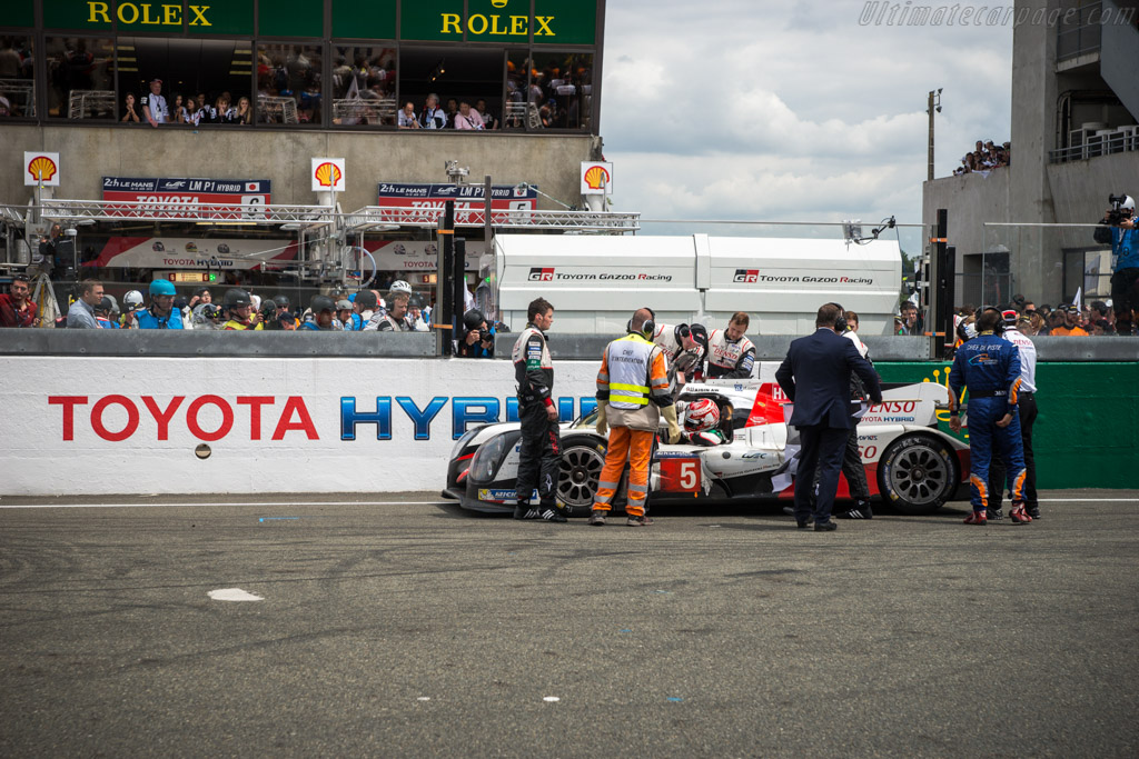 Toyota TS050 Hybrid - Chassis: 16-01 - Entrant: Toyota Gazoo Racing - Driver: Anthony Davidson / Sebastien Buemi / Kazuki Nakajima - 2016 24 Hours of Le Mans