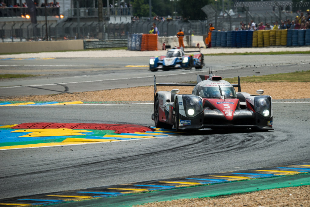 Toyota TS050 Hybrid - Chassis: 16-01 - Entrant: Toyota Gazoo Racing - Driver: Anthony Davidson / Sebastien Buemi / Kazuki Nakajima - 2016 24 Hours of Le Mans