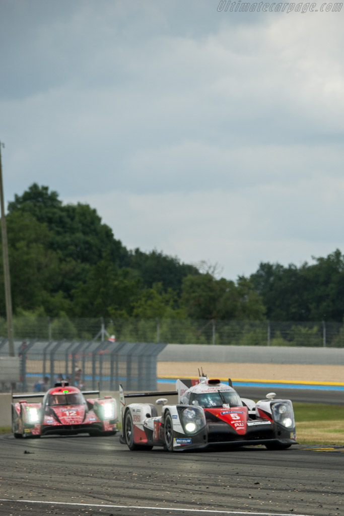 Toyota TS050 Hybrid - Chassis: 16-01 - Entrant: Toyota Gazoo Racing - Driver: Anthony Davidson / Sebastien Buemi / Kazuki Nakajima - 2016 24 Hours of Le Mans