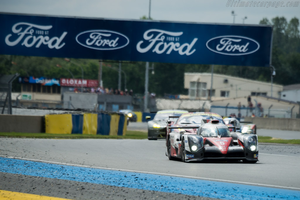 Toyota TS050 Hybrid - Chassis: 16-01 - Entrant: Toyota Gazoo Racing - Driver: Anthony Davidson / Sebastien Buemi / Kazuki Nakajima - 2016 24 Hours of Le Mans
