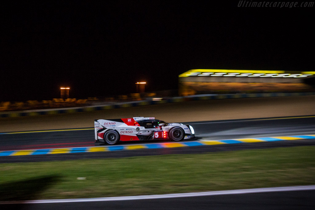 Toyota TS050 Hybrid - Chassis: 16-01 - Entrant: Toyota Gazoo Racing - Driver: Anthony Davidson / Sebastien Buemi / Kazuki Nakajima - 2016 24 Hours of Le Mans