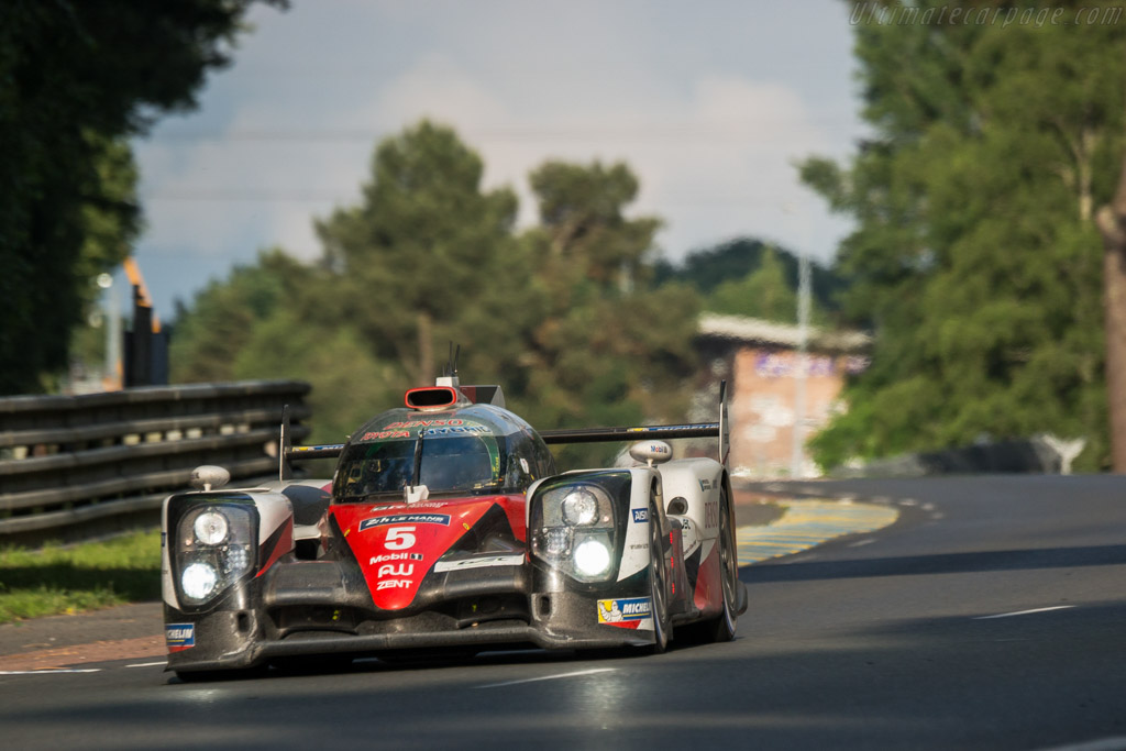 Toyota TS050 Hybrid - Chassis: 16-01 - Entrant: Toyota Gazoo Racing - Driver: Anthony Davidson / Sebastien Buemi / Kazuki Nakajima - 2016 24 Hours of Le Mans
