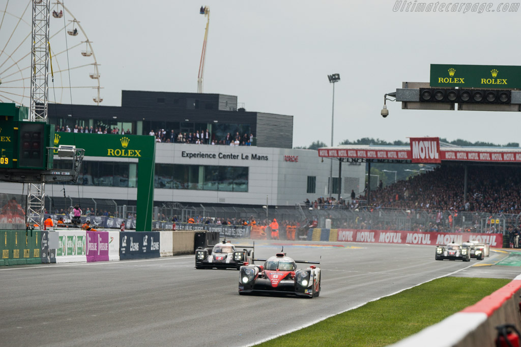 Toyota TS050 Hybrid - Chassis: 16-04 - Entrant: Toyota Gazoo Racing - Driver: Stephane Sarrazin / Michael Conway / Kamui Kobayashi - 2016 24 Hours of Le Mans