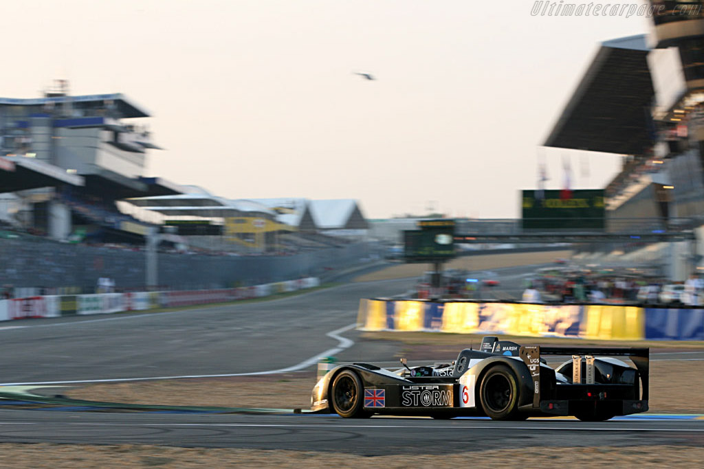 Dusk falls on the Lister - Chassis: 001 - Entrant: Lister Storm Racing - 2006 24 Hours of Le Mans