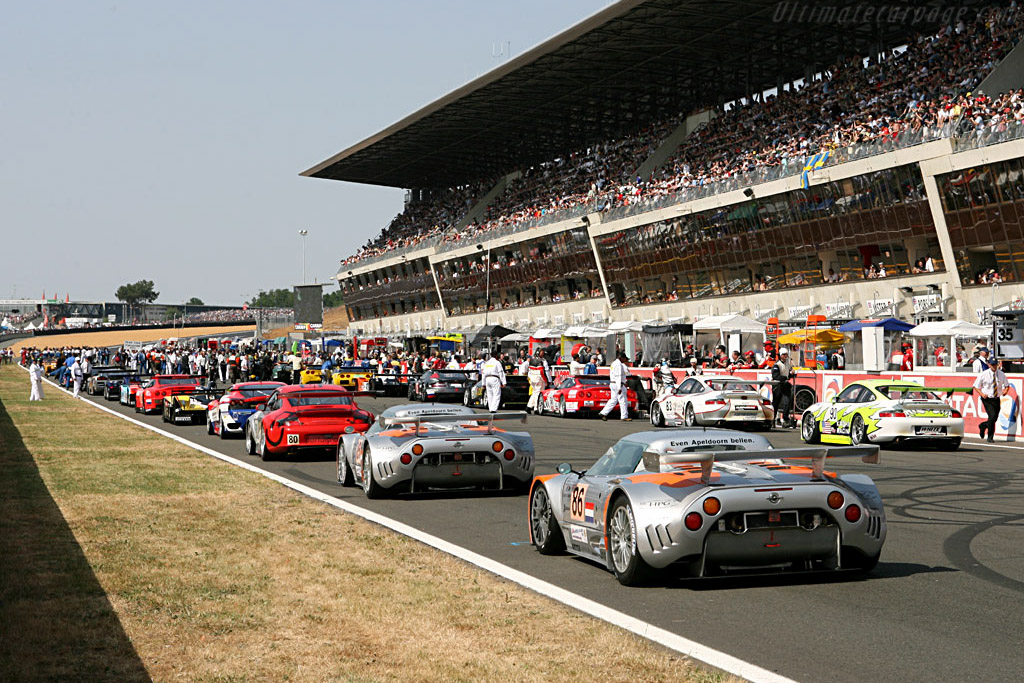 Full house! - Chassis: XL9GB11HX50363097 - Entrant: Spyker Squadron - 2006 24 Hours of Le Mans