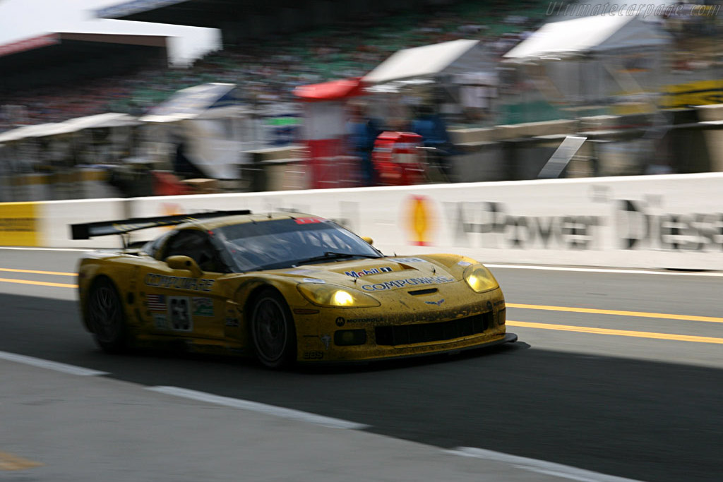 Trouble Corvette out once more - Chassis: 003 - Entrant: Corvette Racing - 2006 24 Hours of Le Mans