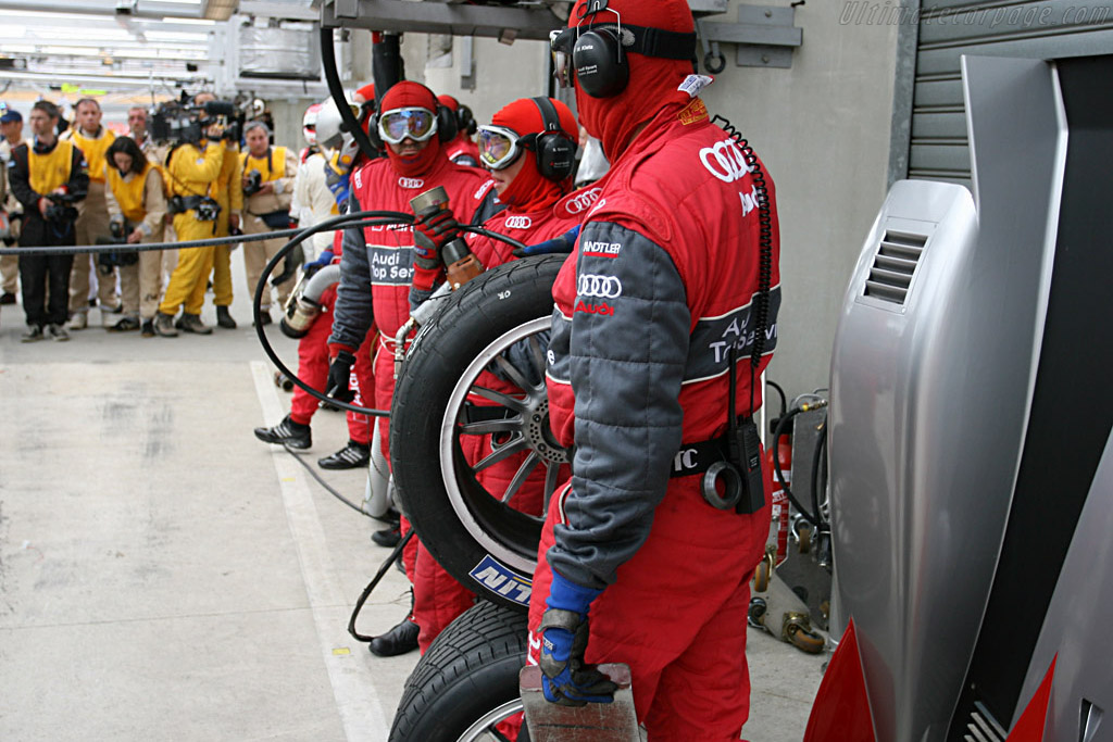 Here comes the rain   - 2007 24 Hours of Le Mans
