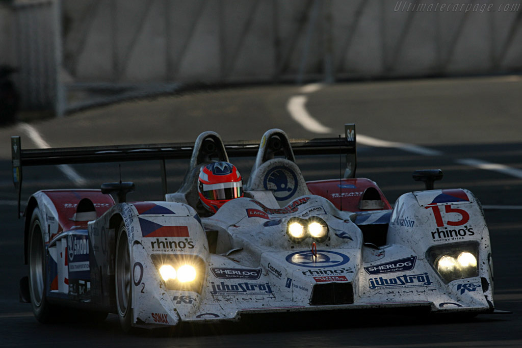 Now where is that carwash? - Chassis: B0610-HU03 - Entrant: Charouz Racing System - 2007 24 Hours of Le Mans