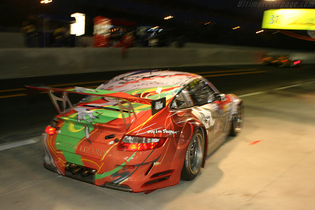 Porsche 997 GT3 RSR - Chassis: WP0ZZZ99Z7S799913 - Entrant: Flying Lizard Motorsport - 2007 24 Hours of Le Mans