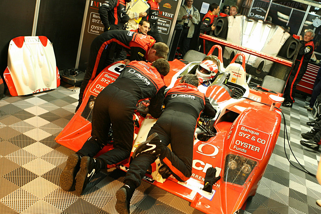 Repairs done in vain - Chassis: B0710-HU01 - Entrant: Swiss Spirit - 2007 24 Hours of Le Mans
